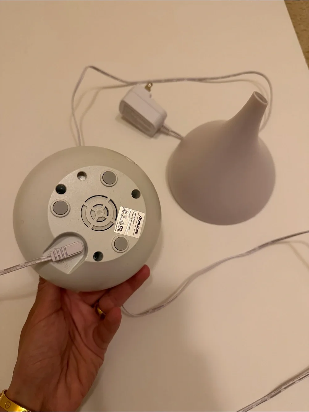 Neutral White Teardrop Ultrasonic Aroma Diffuser